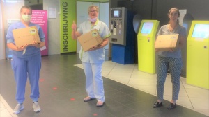 AZ Jan Portaels Vilvoorde verpleegkundigen krijgen geschenkpakket Oxfam