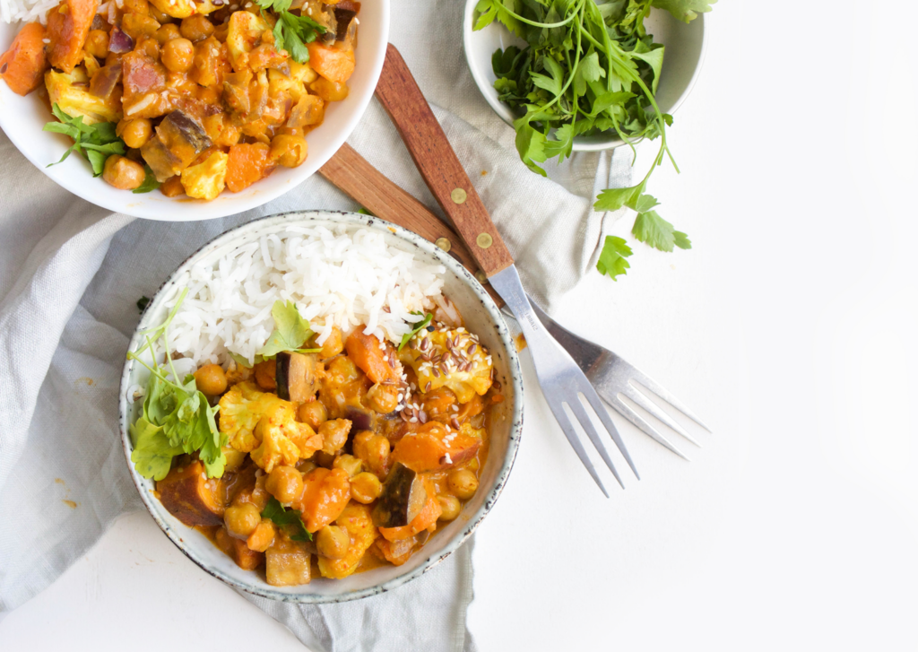 Recept Curry van zoete aardappel en pompoen met pinda's en jasmijnrijst